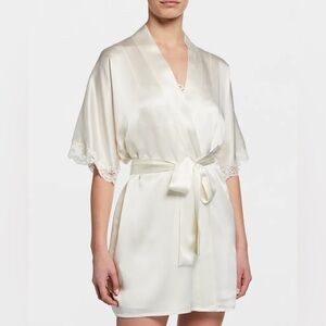 Christine Lingerie Bijoux Short Silk Robe